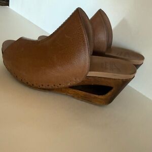 Dansko limited edition wedge size 38